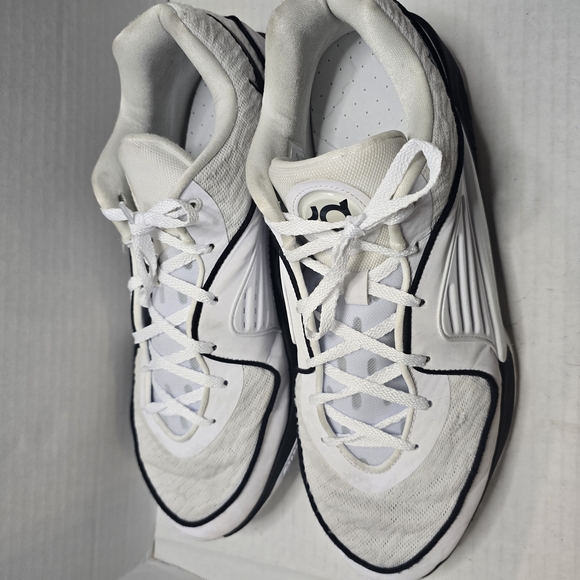 Nike White Athletic Shoes‎ with Mesh Design